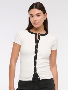 Abercrombie & Fitch Ivory Short Sleeve Top with Black Trim